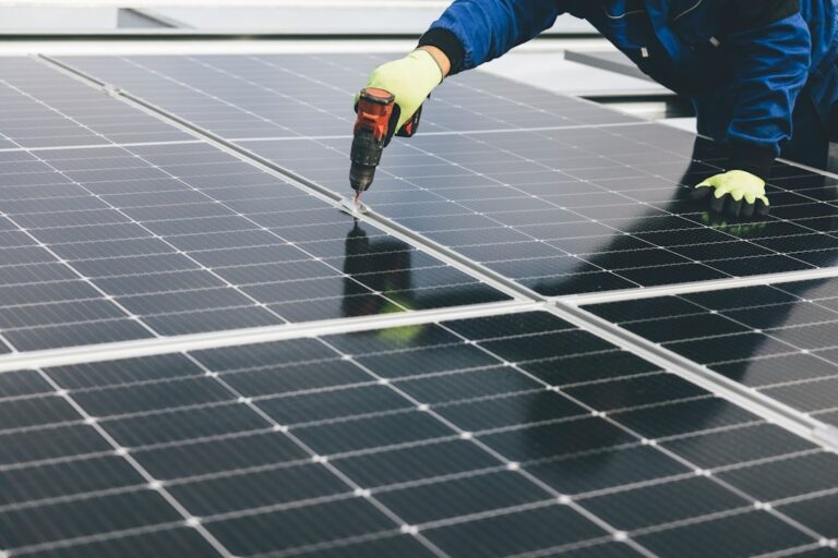 Diagnóstico técnico de inversor solar — Deye Tensão de Rede Fora do Limite: Causa e Diagnóstico